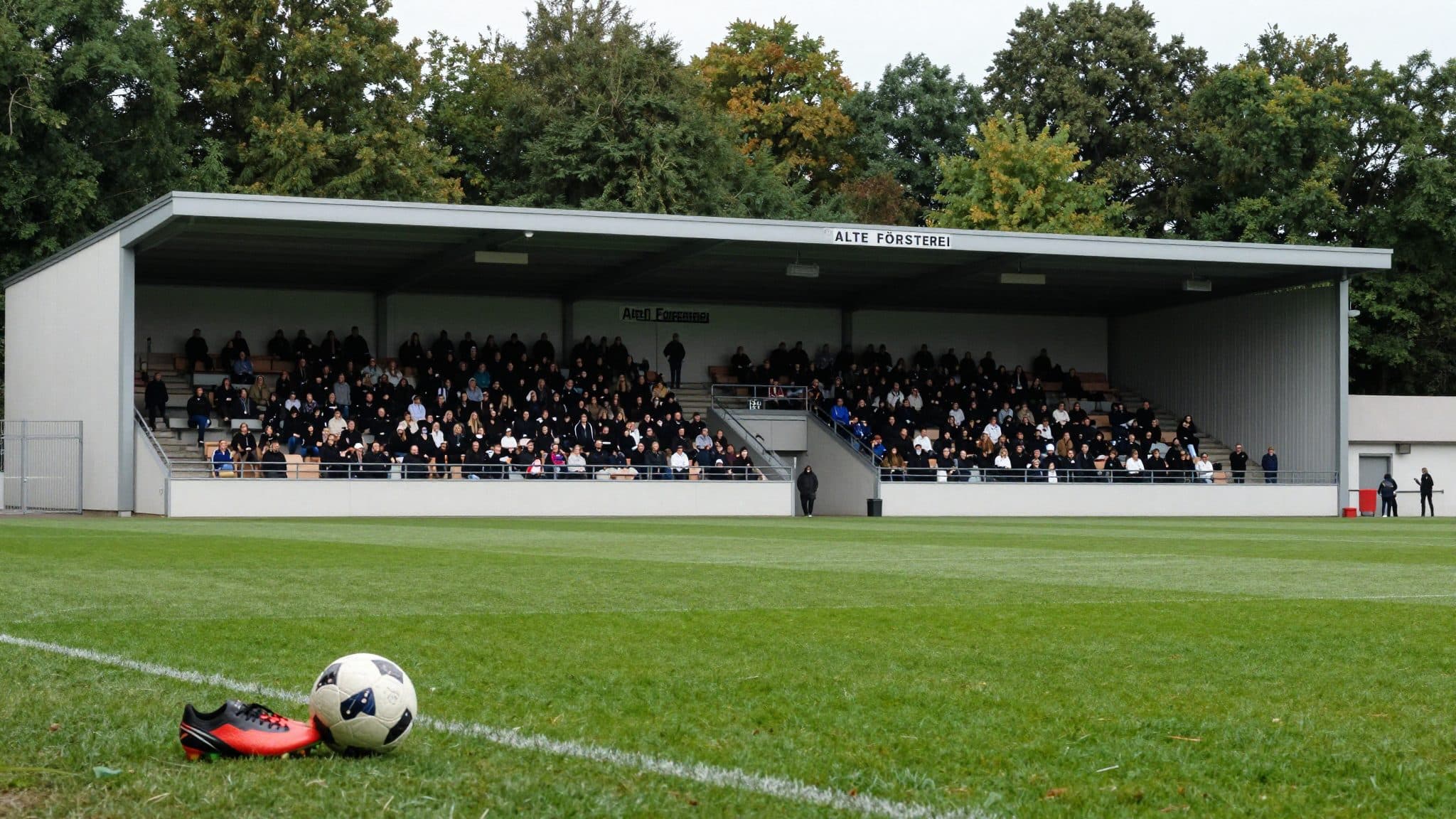 Les féminines de l'Union Berlin affrontent l'Inter Milan en match amical – 5 000 spectateurs à l'Alte Försterei