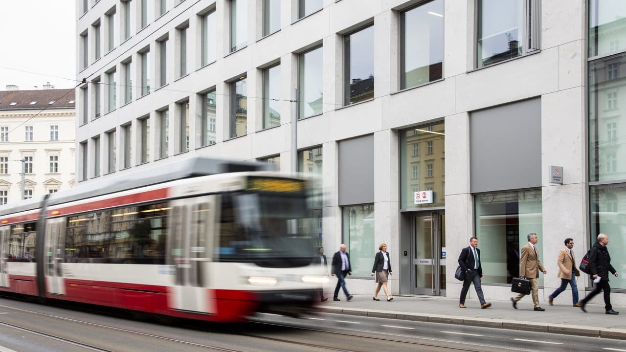 La NLB slovène augmente son offre pour la Addiko Bank à 33,50 euros par action