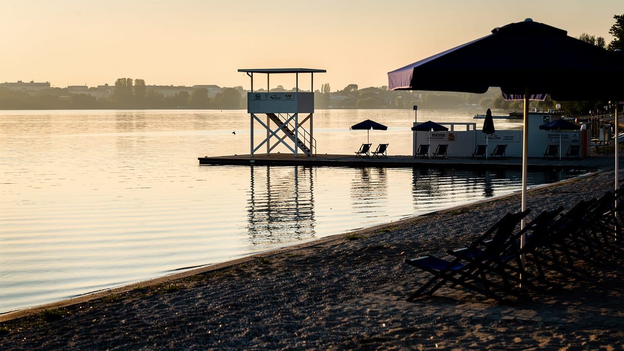 Accident de baignade mortel au Gänsehäufel : un homme de 39 ans disparaît sous l'eau dans l'Alte Donau