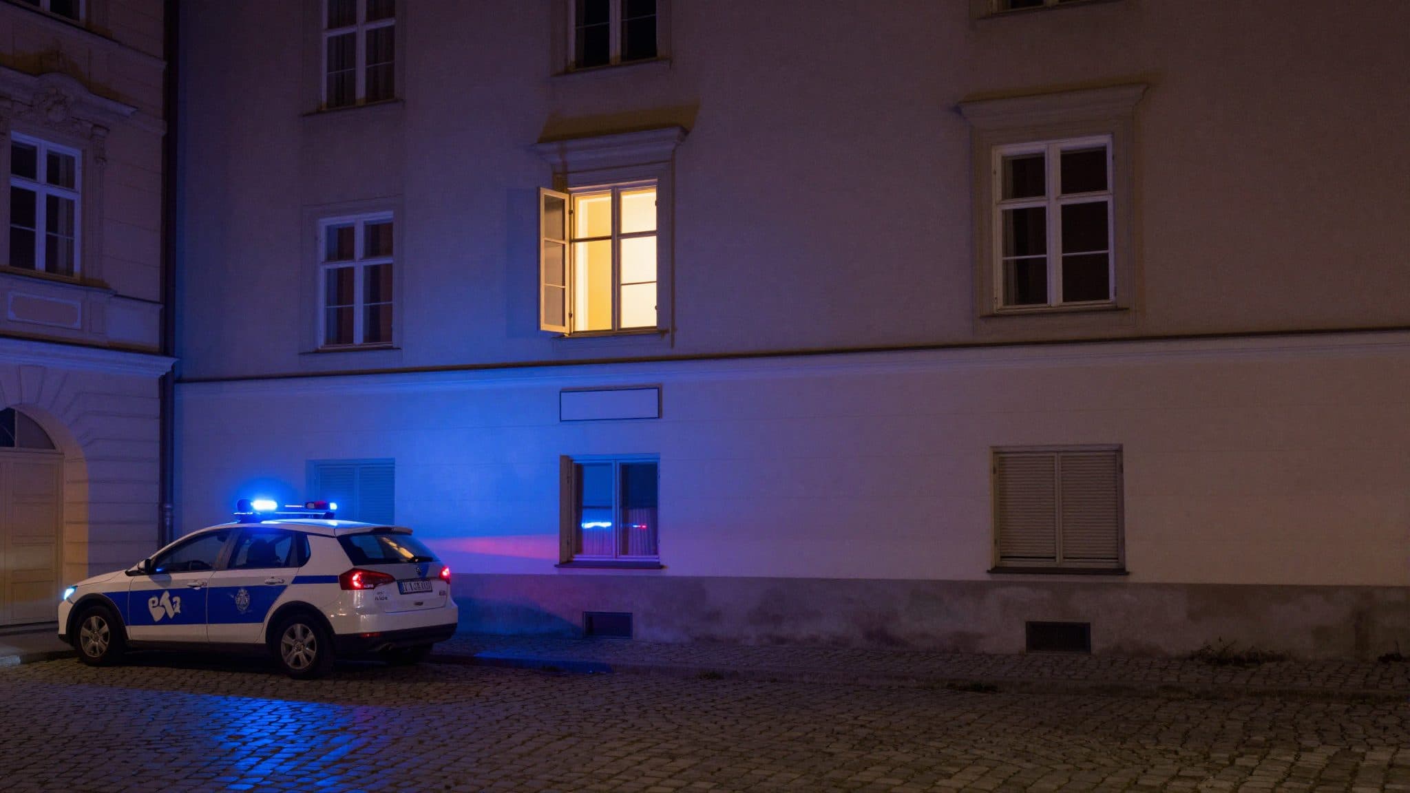 Des résidents maîtrisent un cambrioleur dans un appartement viennois et le retiennent jusqu'à l'arrivée de la police