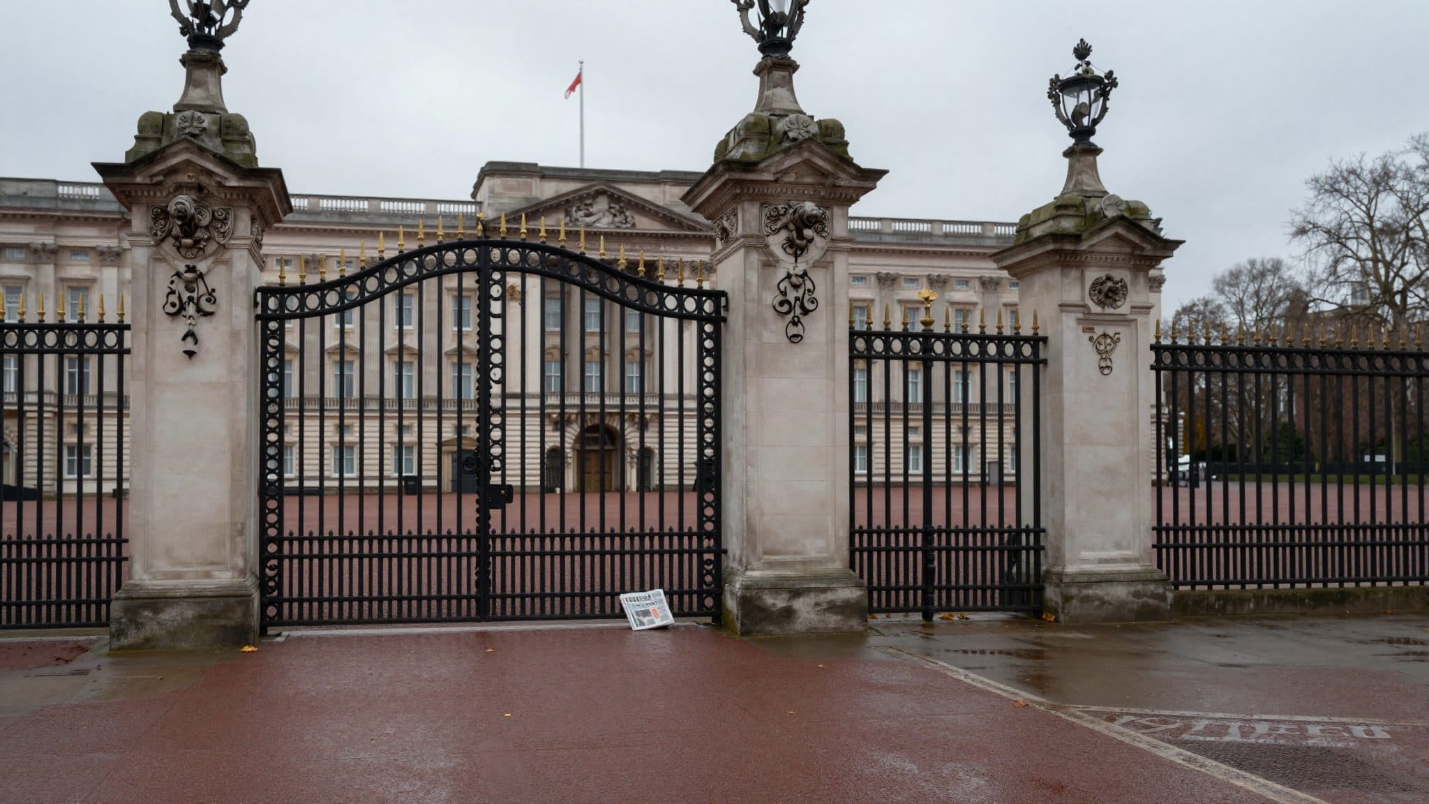 Charles Spencer : le frère de la princesse Diana accuse le roi Charles III d'avoir tenu des propos irrespectueux peu après sa mort