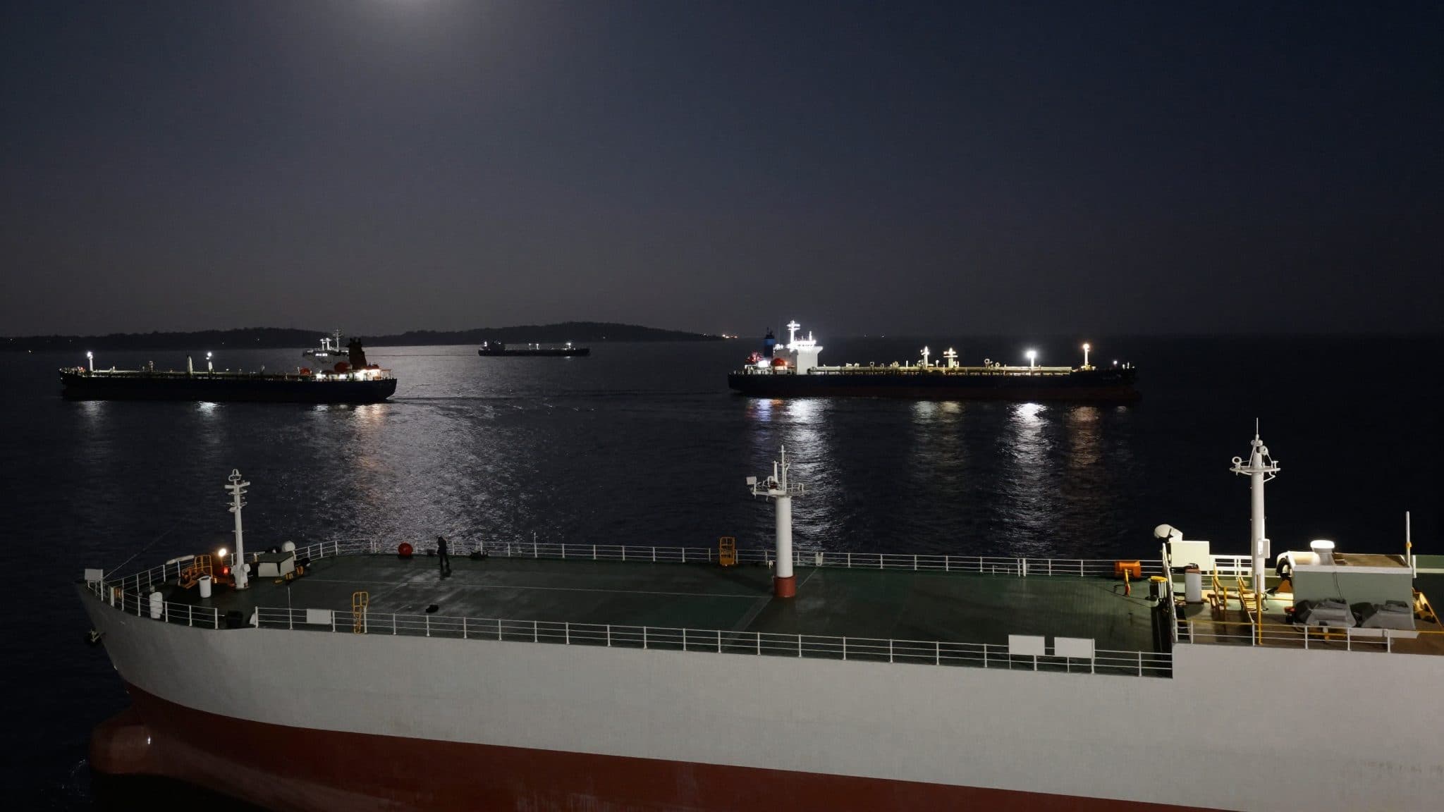 L'armée américaine annonce une troisième vague de frappes contre l'Iran d'affilée