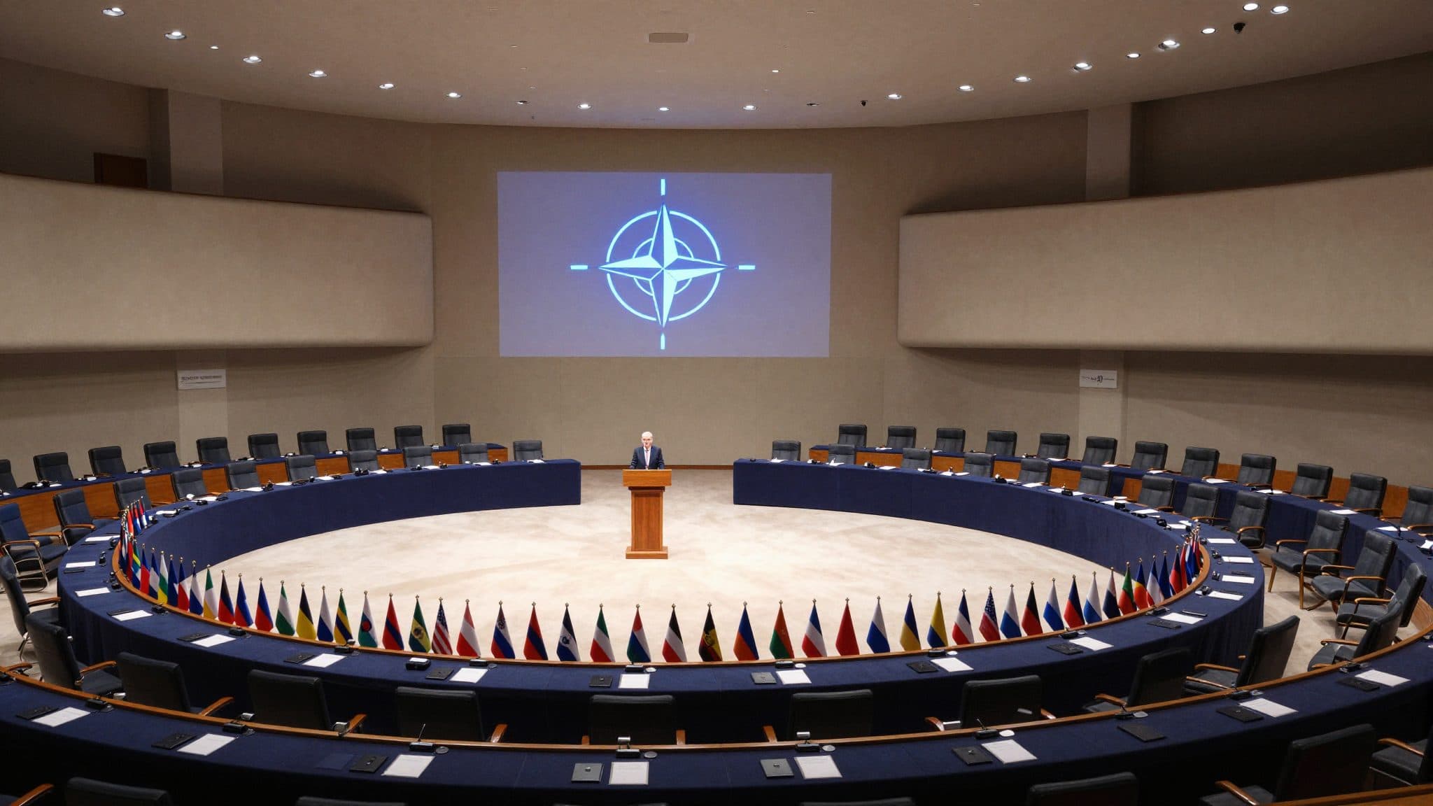 Sommet de l'OTAN à Ankara : Trump oscille entre menaces, lapsus et déclarations d'amour