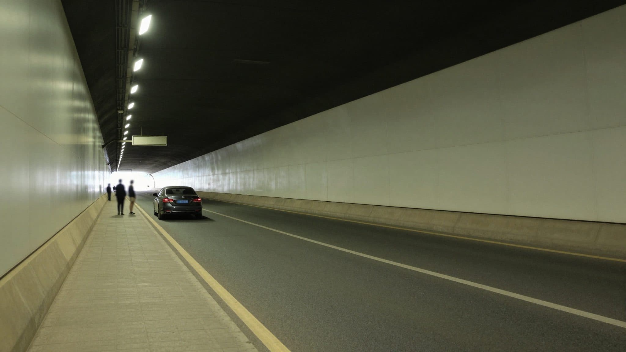 Un automobiliste alcoolisé fonce à 190 km/h dans le tunnel de Götschka sur la S10