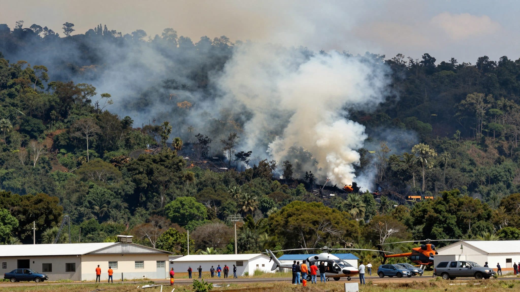 Incendies de forêt en Espagne et en France : les autorités entrevoient un premier apaisement sur la façade atlantique