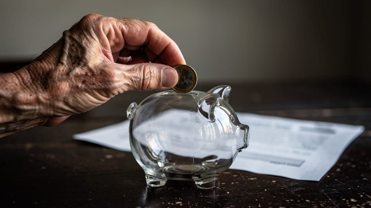 Caisse de retraite sous pression : le taux de cotisation pourrait atteindre près de 20 % dès 2028