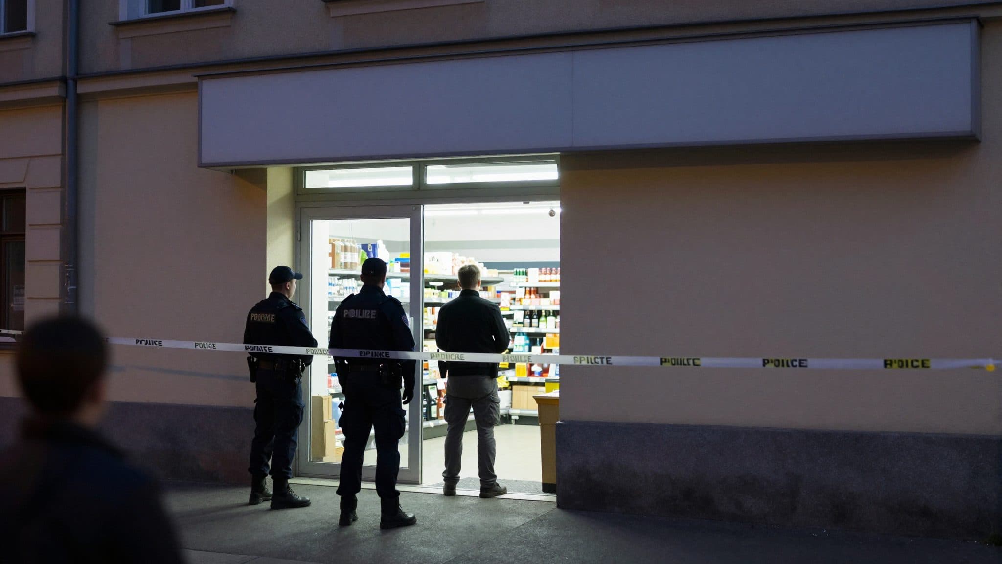 Vienne : un homme suspecté d'avoir harcelé des adolescentes dans un supermarché