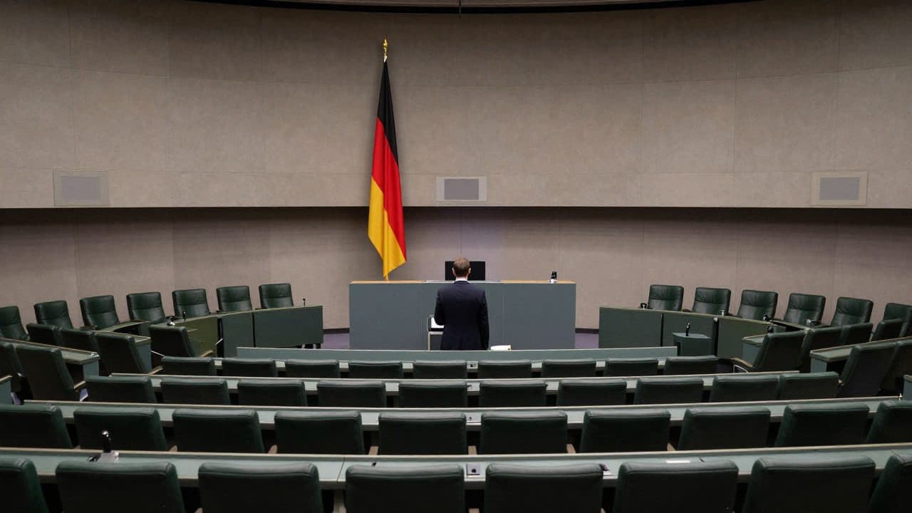 Söder rejette fermement la chute du chancelier Merz et met en garde contre une alliance avec l'AfD et BSW
