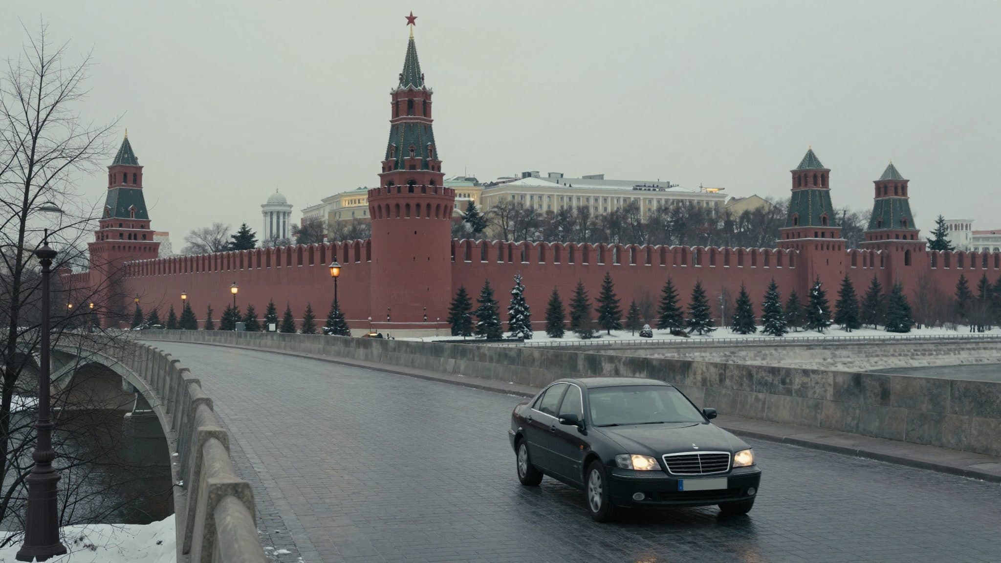 Rapport : le directeur de la CIA Ratcliffe aurait exhorté Moscou à négocier sur l'Ukraine