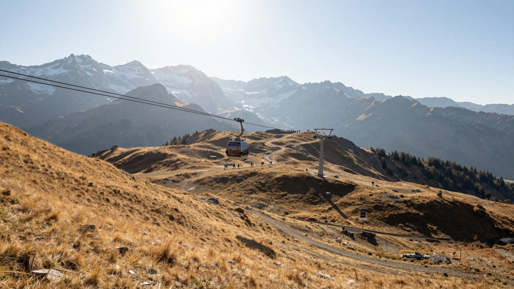 Vague de chaleur et sécheresse : les remontées mécaniques des Alpes suisses accueillent davantage de visiteurs