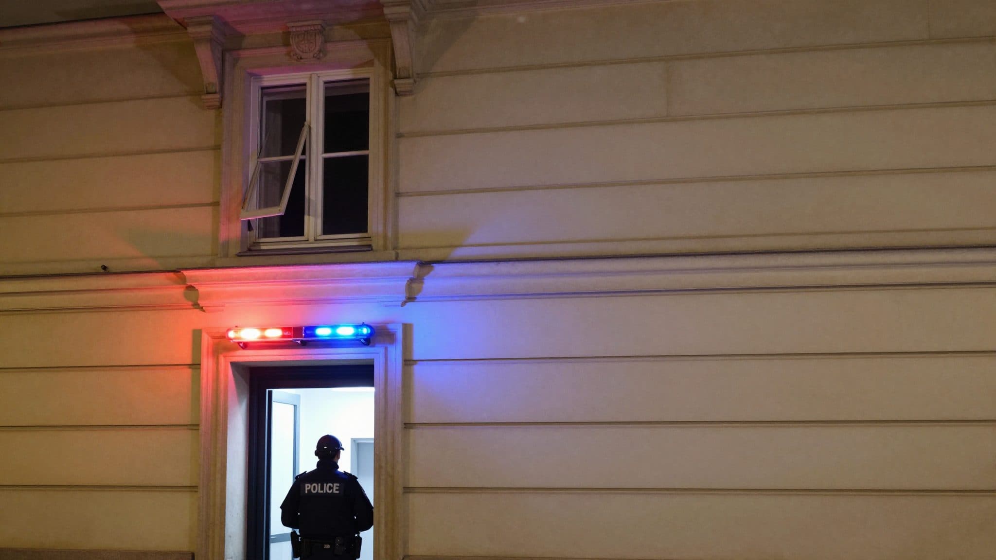 Cambriolage à Vienne-Leopoldstadt : un résident surprend des inconnus dans son lit